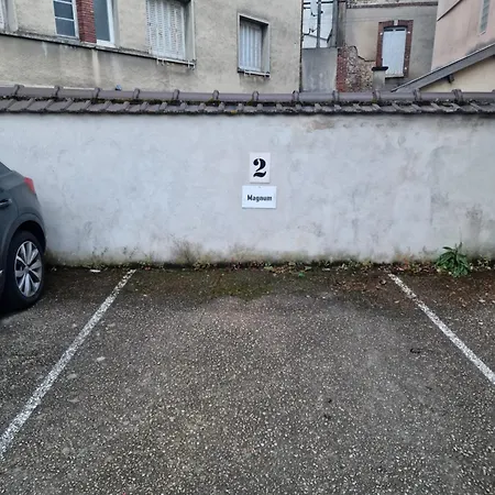 Urbain - Magnum - Parking Appartement Épernay